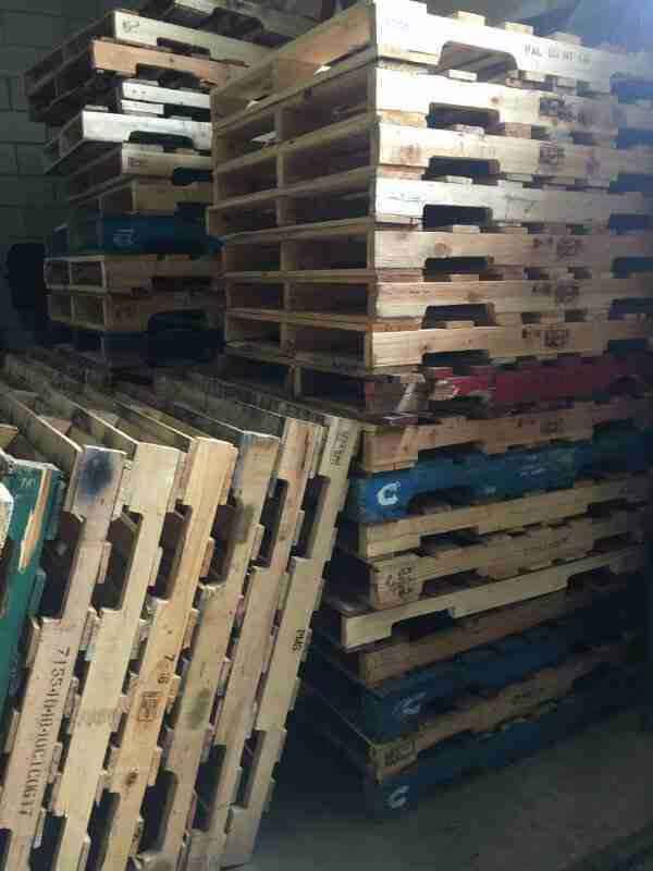 Grade B 48" x 40" 4-way Stringer Pallets - Wichita KS 67212