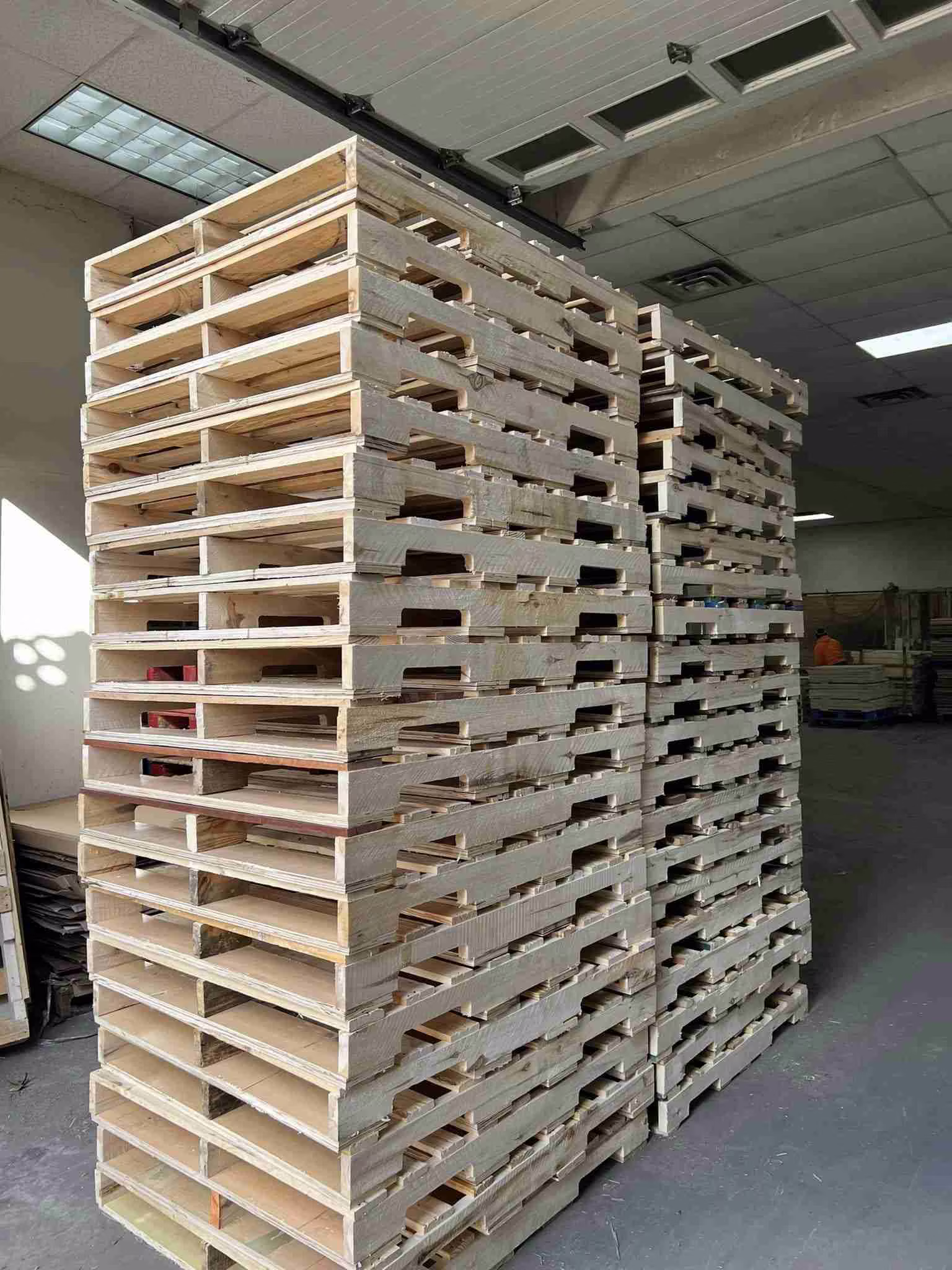 48" x 40" Grade B Wooden Pallet - Claremont, CA