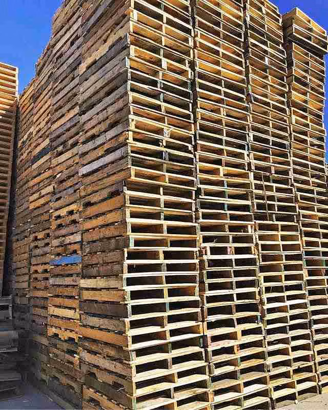 48" x 40" Grade B Wooden Pallets in Philadelphia PA 19124