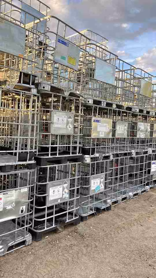 Empty Metal IBC Tote Cages - Bridgeport, Connecticut 06605