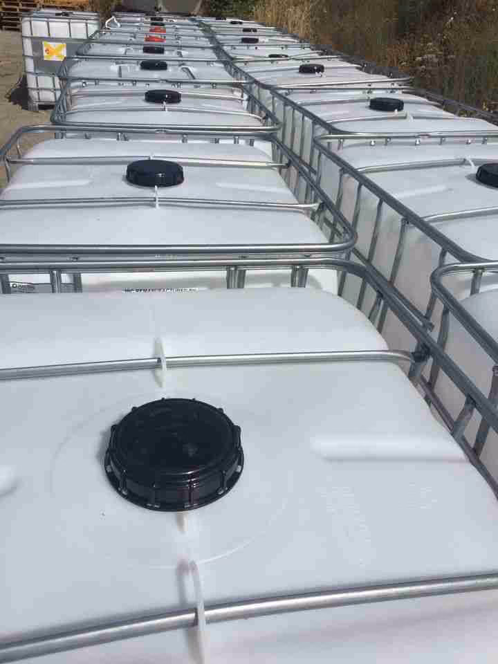 1000 Liter (275 Gallon) Food Grade IBC Tanks in Des Plaines IL 60016