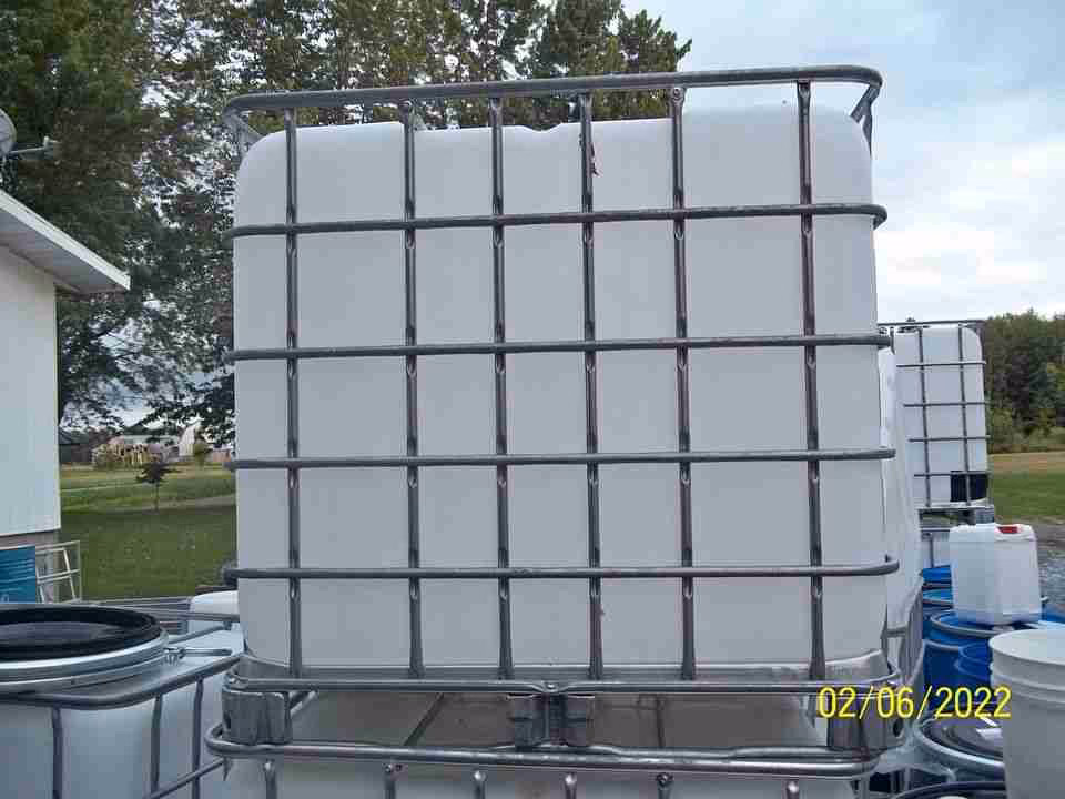 Used Reconditioned 330 Gallon IBC Totes in San Antonio, TX 78245