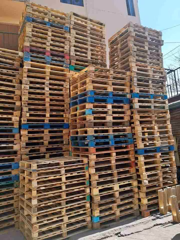48" x 40" Full 4-way entry block pallets - Cedar Falls, IA 50613