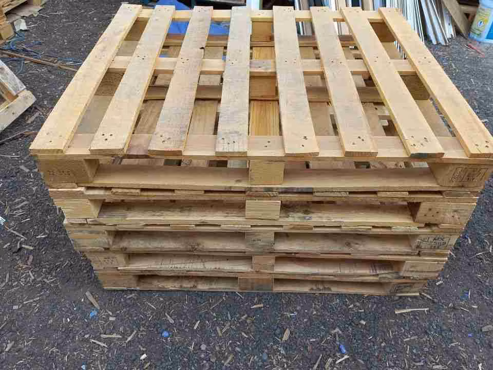Wooden 48 x 40 Stringer & Block Pallets in Austin, TX 78702